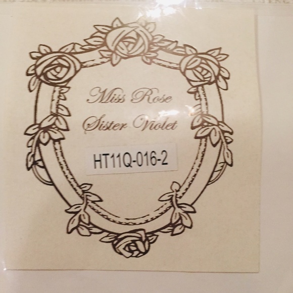 Cream Fabric Flower Pin - Picture 4 of 4